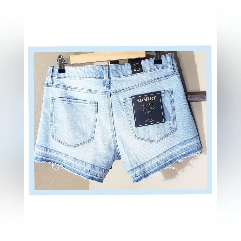 NWT  Jean shorts.....size 6/28 - Picture 2 of 2